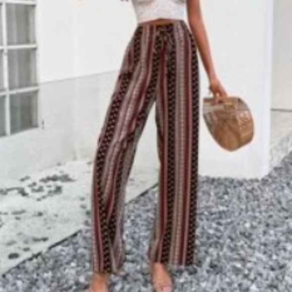 Floral Print Tie Front Wide Leg Pants - Picture 2 of 2